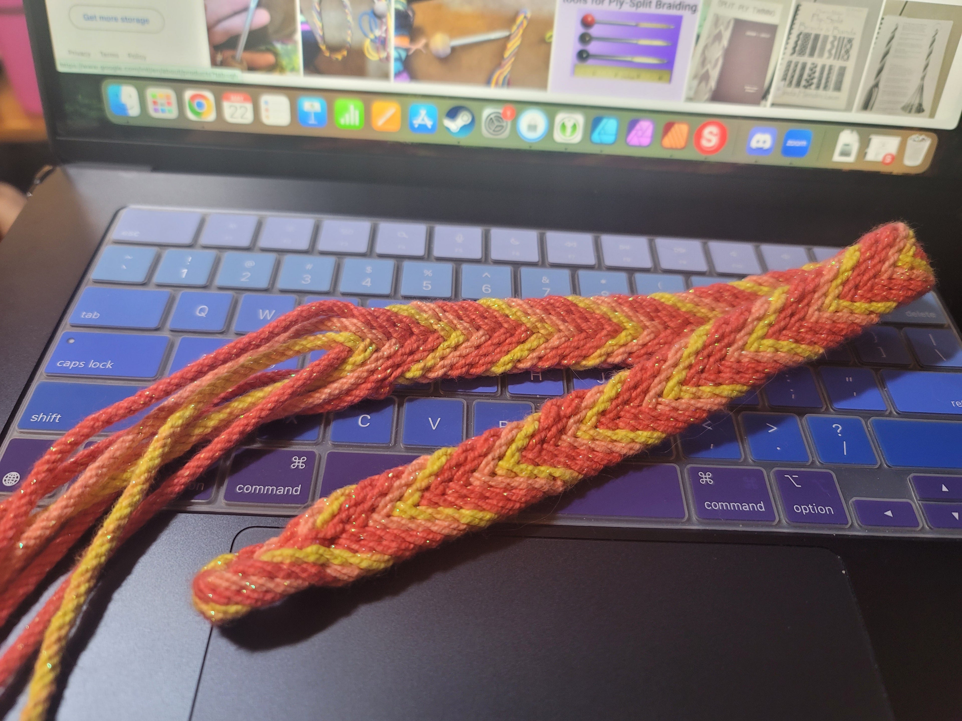 Ply-Split Braiding Community